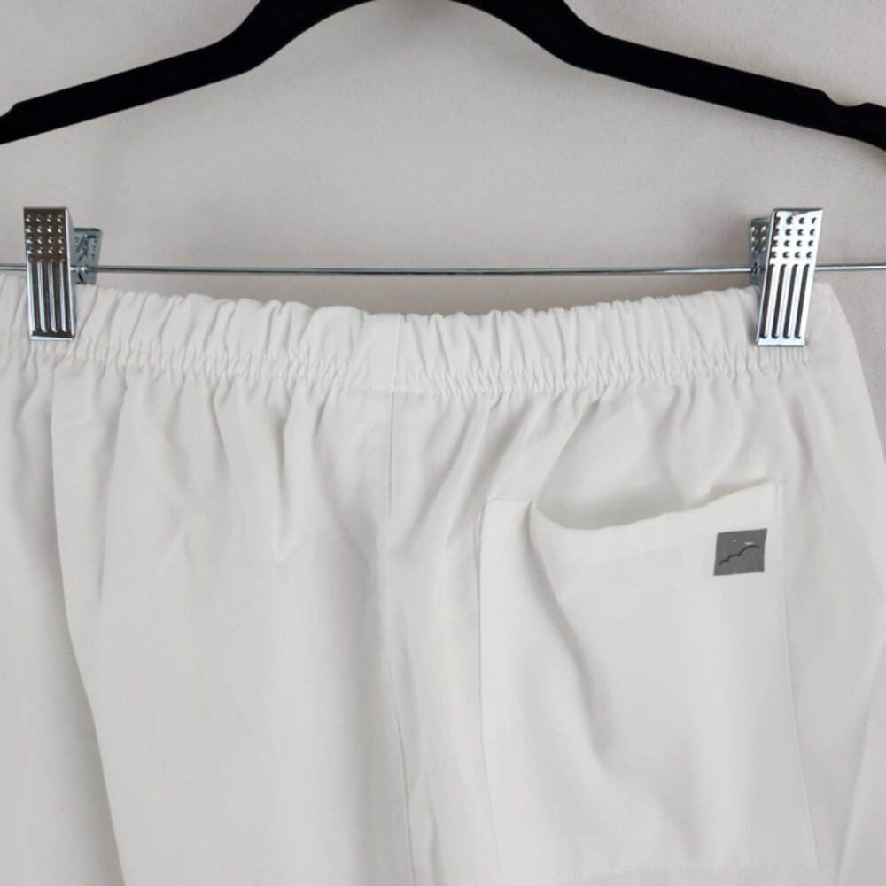 SOLD*****butter soft white scrub pants / flared leg workwear bottoms - Picture 9 of 12